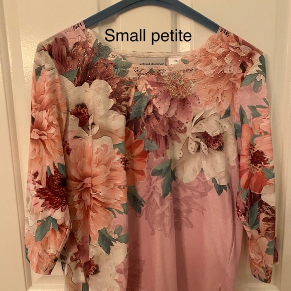 Brand new women’s clothing - Picture 3 of 9